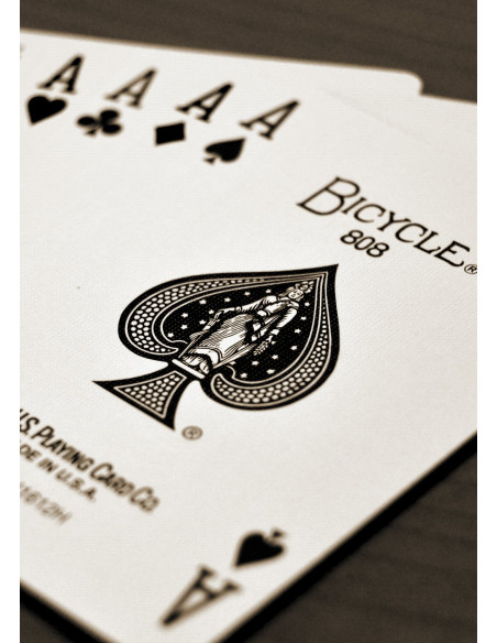 Bicycle   Jeu De 54 Cartes à Jouer   Original Rider Back Standard   Magie / Carte Magie   Coloris Aléatoire 